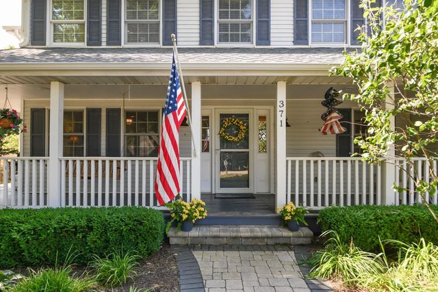 371 Frost DRIVE, Williams Bay, WI 53191