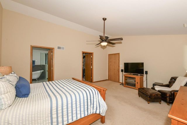 371 Frost DRIVE, Williams Bay, WI 53191