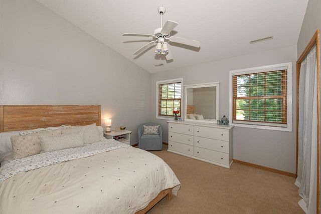 371 Frost DRIVE, Williams Bay, WI 53191