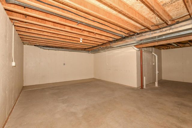 371 Frost DRIVE, Williams Bay, WI 53191