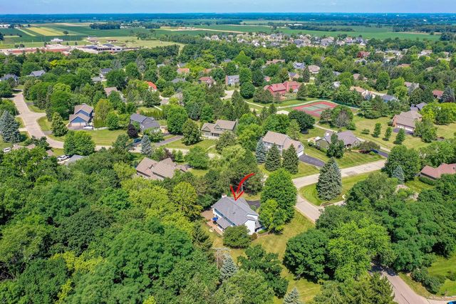 371 Frost DRIVE, Williams Bay, WI 53191