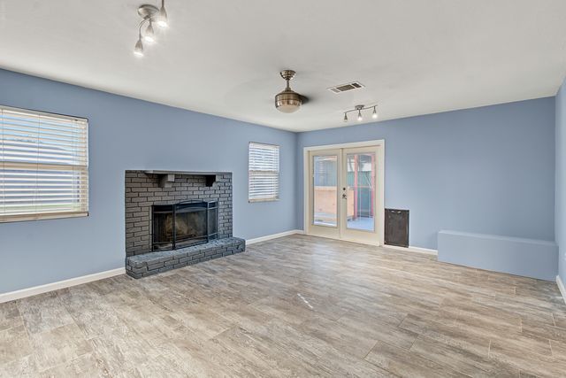 4716 Kyle Drive, Balch Springs, TX 75180