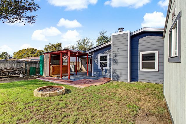 4716 Kyle Drive, Balch Springs, TX 75180
