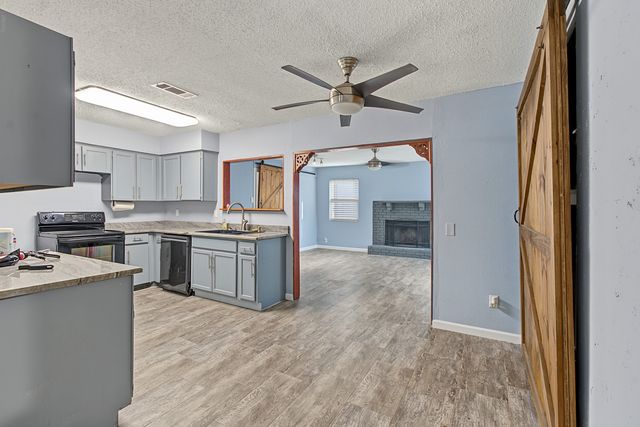 4716 Kyle Drive, Balch Springs, TX 75180