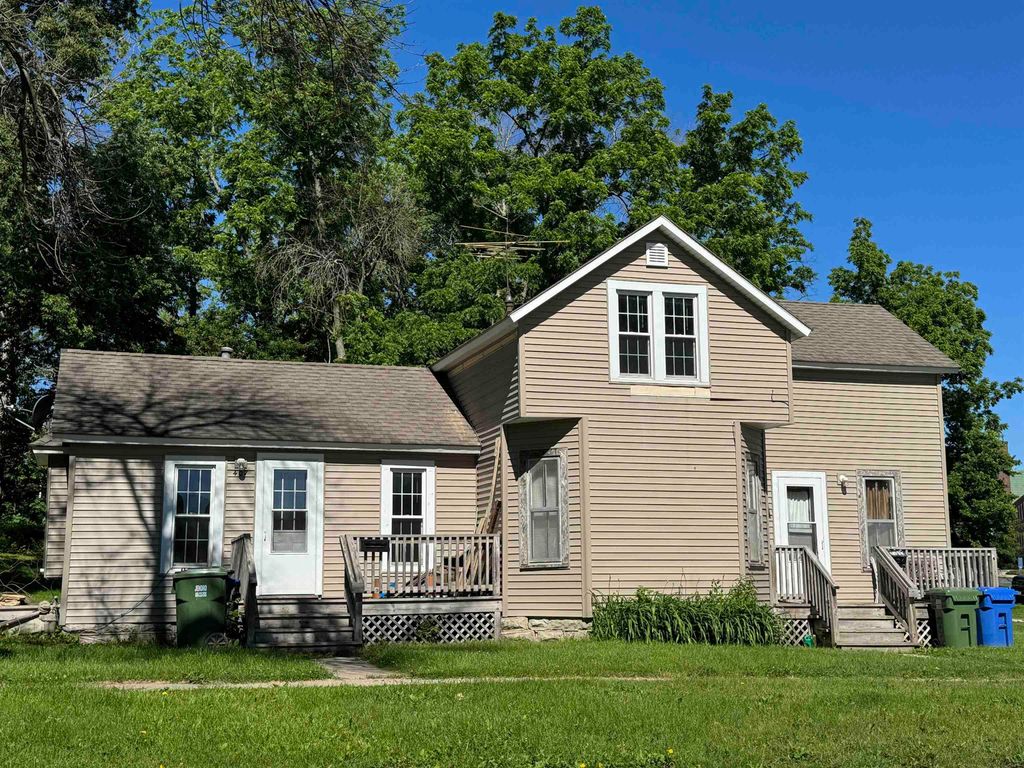 407 Cedar, Charles City, IA 50616