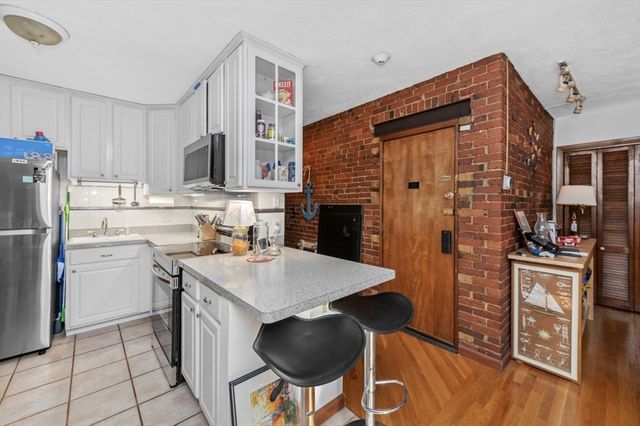 8 Battery Street 8, Boston, MA 02109