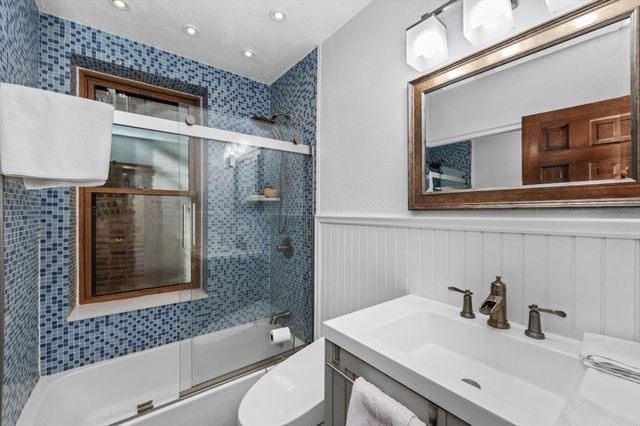 8 Battery Street 8, Boston, MA 02109