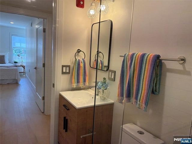 627 Valley Road F, Montclair, NJ 07043