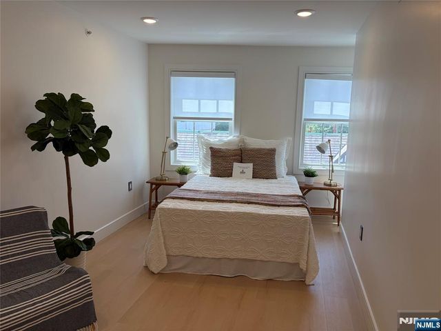 627 Valley Road F, Montclair, NJ 07043