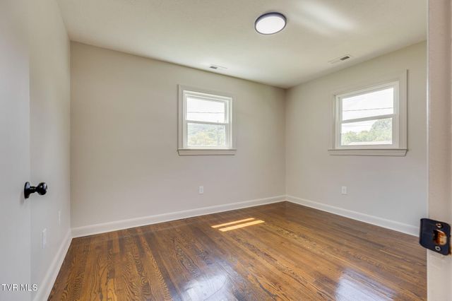 203 Hickory Road, Bristol, TN 37620
