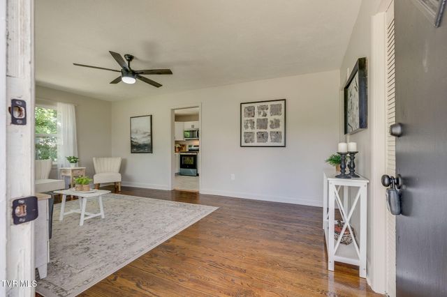 203 Hickory Road, Bristol, TN 37620