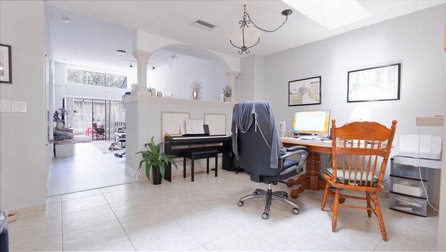 6680 Canary Palm Circle, Boca Raton, FL 33433