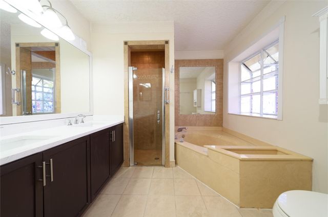 6680 Canary Palm Circle, Boca Raton, FL 33433