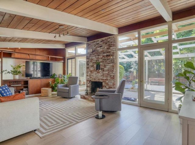 1914 Channing Avenue, Palo Alto, CA 94303