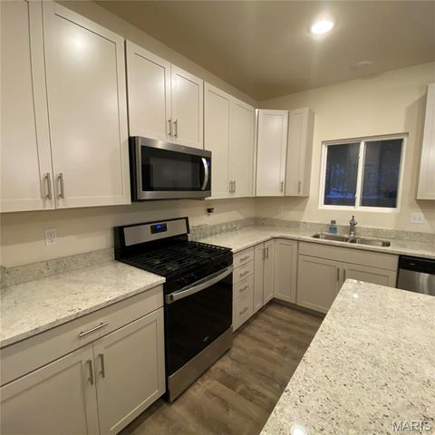 164 Hartford Court, Fenton, MO 63026