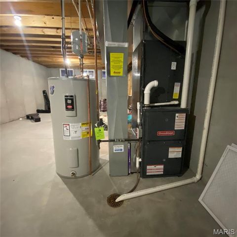 164 Hartford Court, Fenton, MO 63026