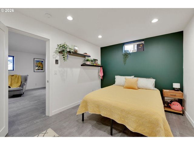 2400 Sw 81ST Ave, Portland, OR 97225