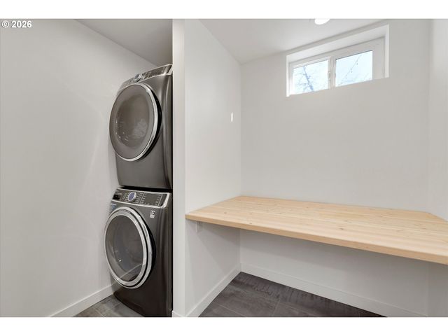 2400 Sw 81ST Ave, Portland, OR 97225