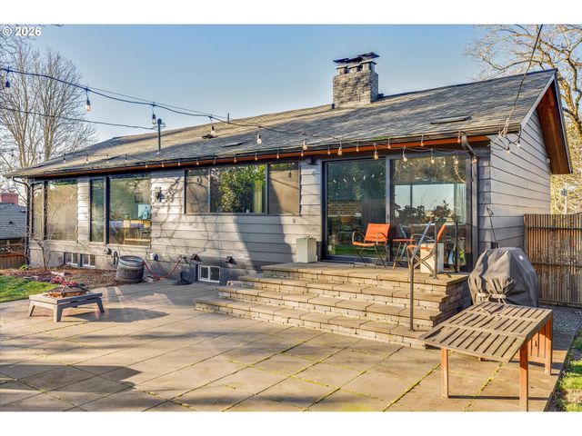 2400 Sw 81ST Ave, Portland, OR 97225