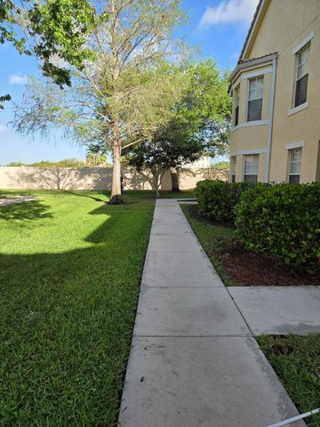 164 SW Peacock Blvd Apt 102, Port St Lucie, FL 34986