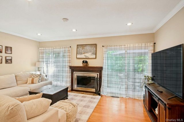 47 Maple Hill Drive 47, Mahopac, NY 10541