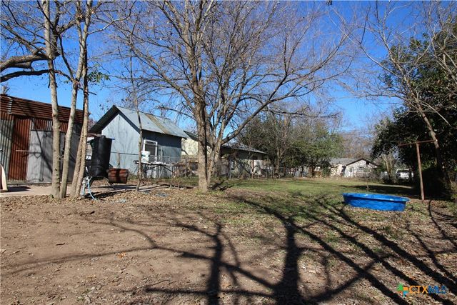 516 E Mountain Street, Seguin, TX 78155