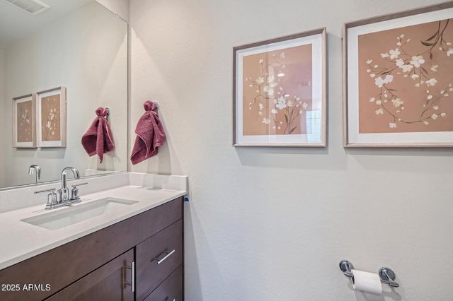 8259 E PRAIRIE Avenue, Mesa, AZ 85212