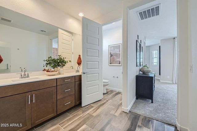 8259 E PRAIRIE Avenue, Mesa, AZ 85212