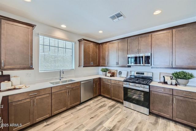 8259 E PRAIRIE Avenue, Mesa, AZ 85212