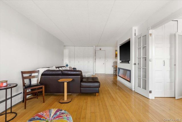 1085 Warburton Ave 304, Yonkers, NY 10701