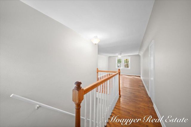 32 Holly Street, Wyoming, MI 49548