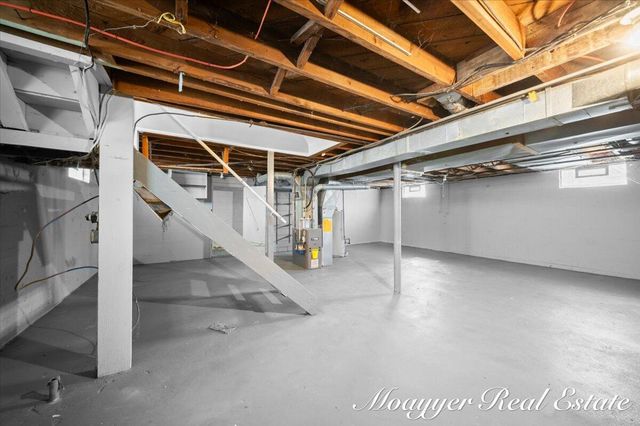 32 Holly Street, Wyoming, MI 49548