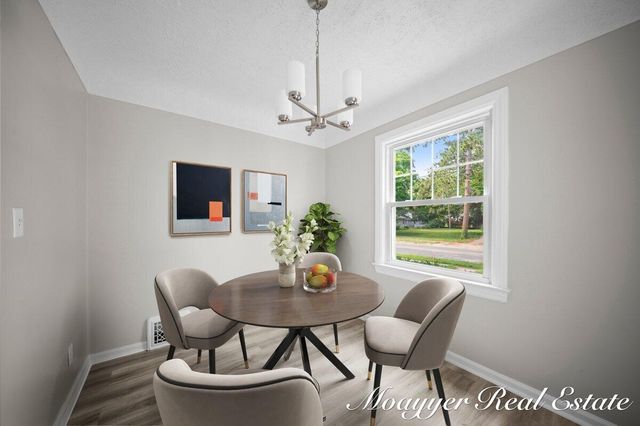 32 Holly Street, Wyoming, MI 49548