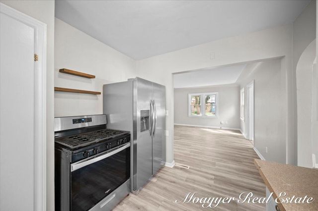 32 Holly Street, Wyoming, MI 49548