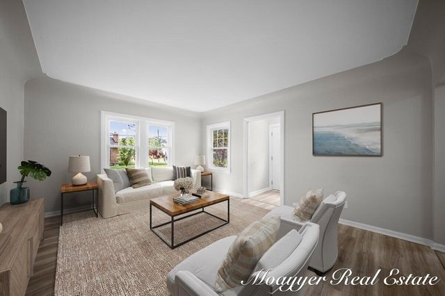 32 Holly Street, Wyoming, MI 49548