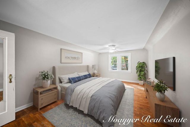 32 Holly Street, Wyoming, MI 49548