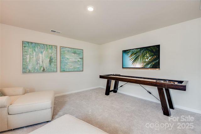 10010 Chatham Run Lane, Charlotte, NC 28262