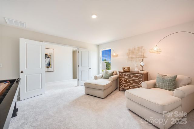 10010 Chatham Run Lane, Charlotte, NC 28262