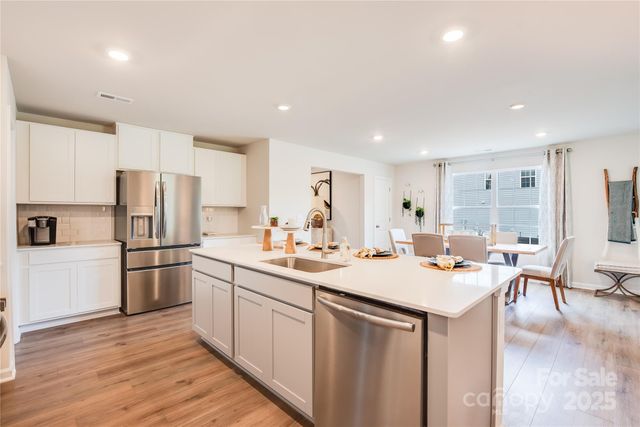 10010 Chatham Run Lane, Charlotte, NC 28262