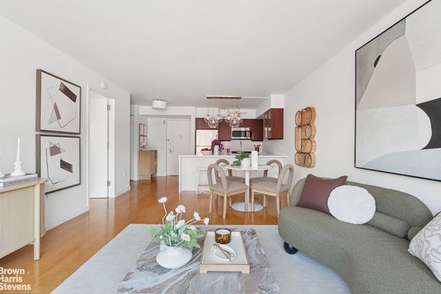 555 W 23RD Street N9N, New York City, NY 10011