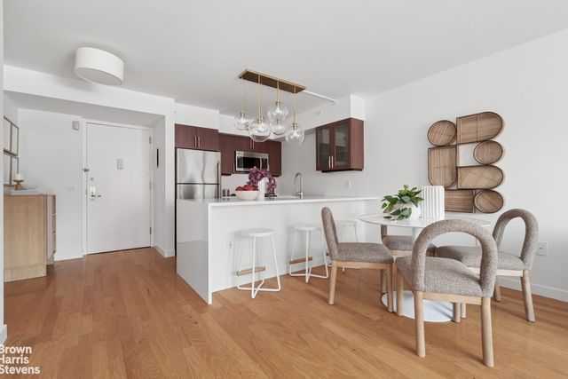 555 W 23RD Street N9N, New York City, NY 10011