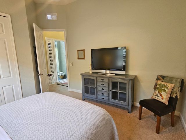 411 NW Stratford Lane, Port St Lucie, FL 34983