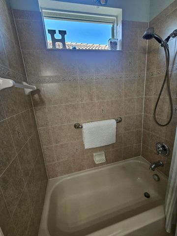411 NW Stratford Lane, Port St Lucie, FL 34983