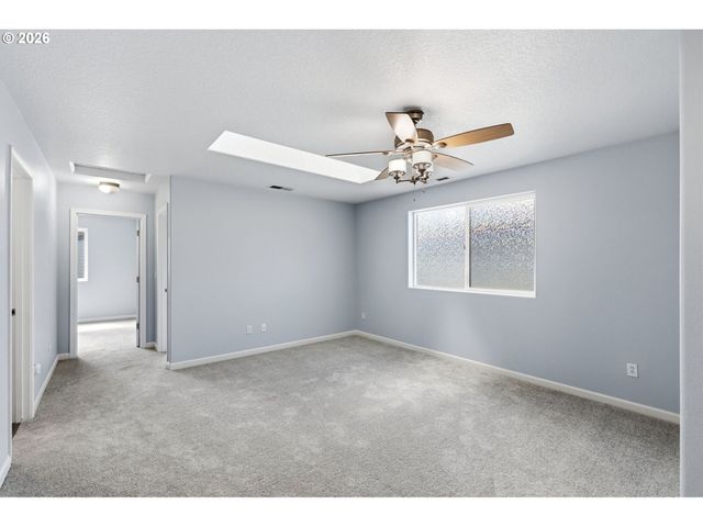3785 Se OAKLEAF St, Hillsboro, OR 97123