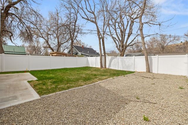 1819 8th Avenue N, Billings, MT 59101