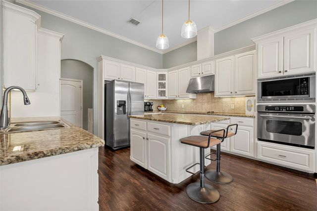 1005 Camden Court Circle, Waco, TX 76712