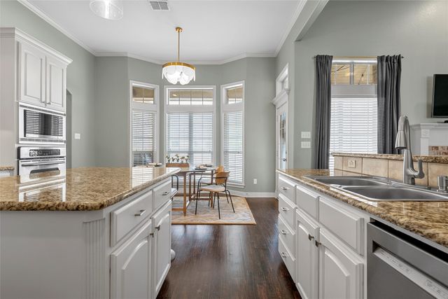 1005 Camden Court Circle, Waco, TX 76712