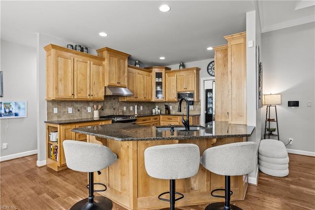 209 Founders Pointe TRL, Carrollton, VA 23314