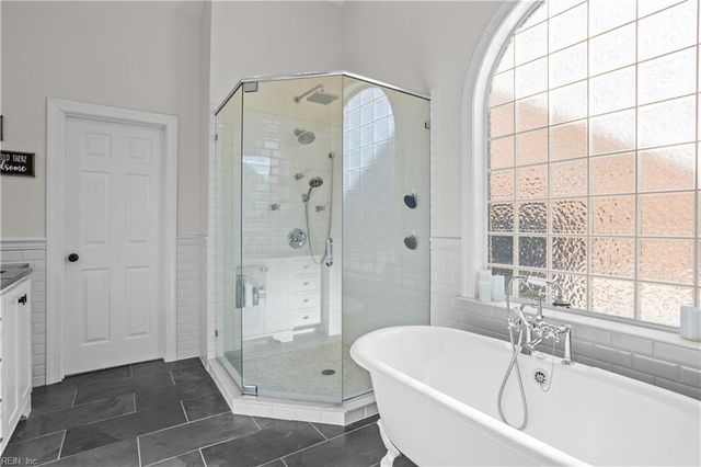 209 Founders Pointe TRL, Carrollton, VA 23314