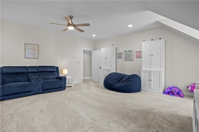 209 Founders Pointe TRL, Carrollton, VA 23314